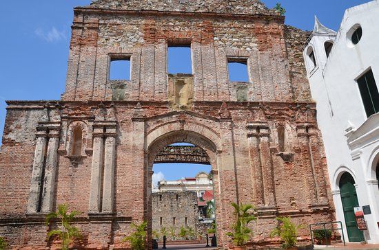 El Arco Chato