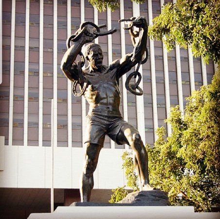 Freedom Statue
