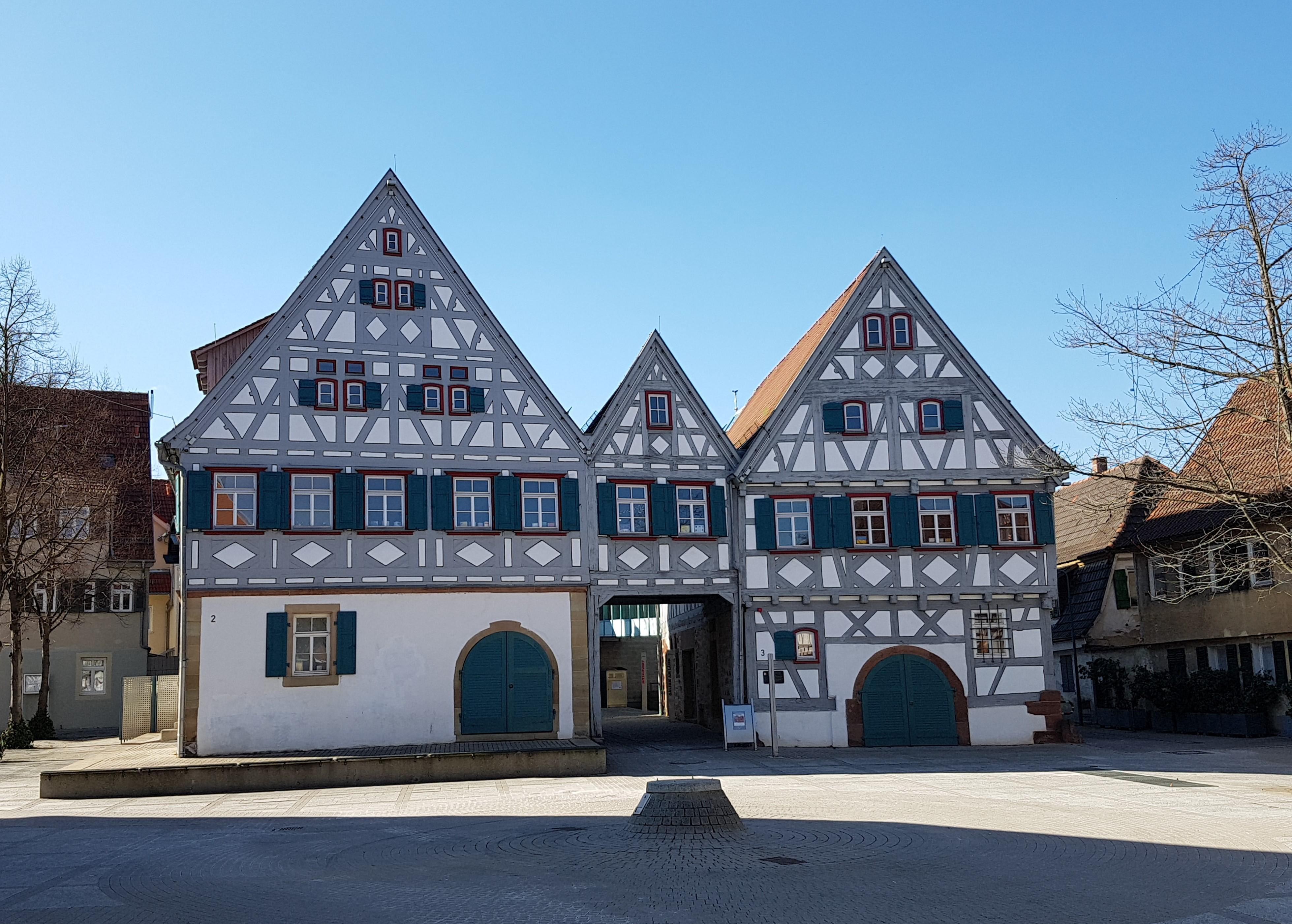 Dreigiebelhaus