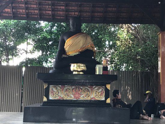 Patung Joko Dolog