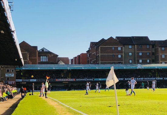 Estadio Roots Hall