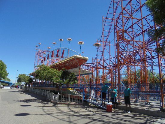 Cliff's Amusement Park