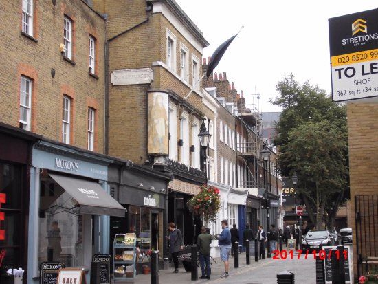 Camden Passage