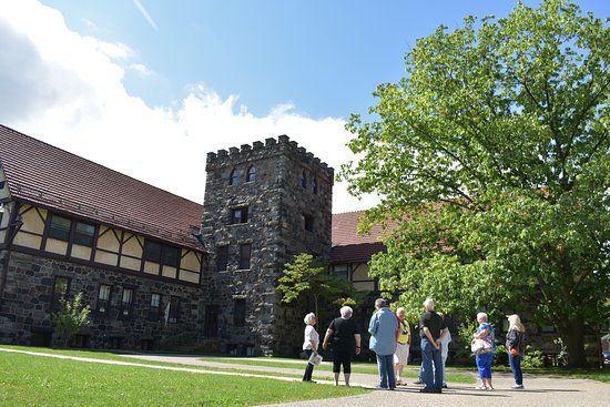 Roycroft Campus