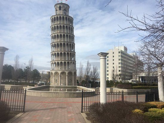 Leaning Tower of Niles