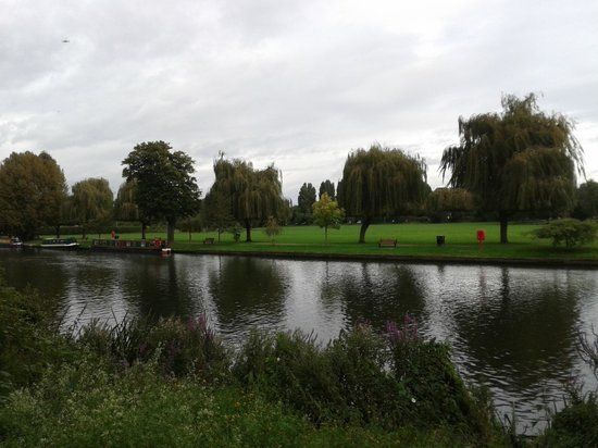 Avon Bank Gardens